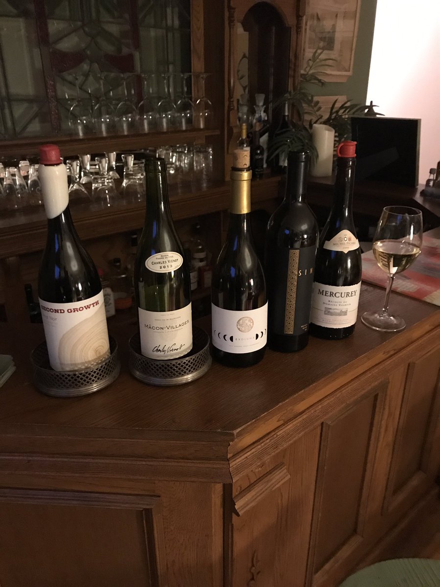 JohnFarrell3's tweet image. Fun selection. #secretindulgences #boissetcolection  #haskells #JCBwine  summer is good