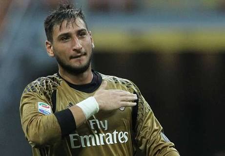 ArsenalFC_SM's tweet photo. E não para por ai não!! Donnarumma estaria acertando salarios para jogar no Arsenal Sczcęsny estaria envolvido na troca!! https://t.co/bd8vF3y5Ws