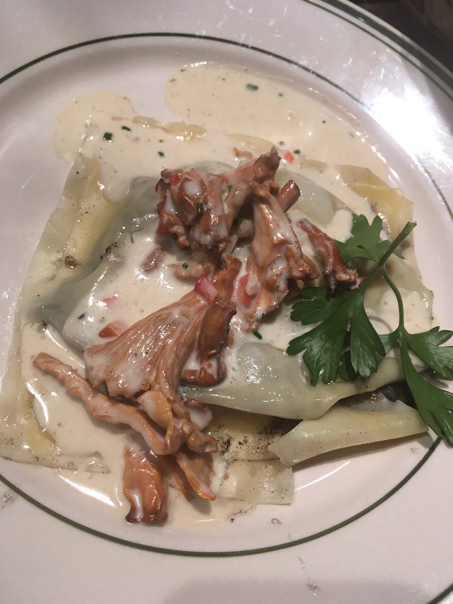 Supper club <a href="/kitchdorr/">FARMbloomington</a> was amazing, in particular this pasta dish. More photos on our Insta &amp; info here edibleindy.ediblecommunities.com/things-do/chef…