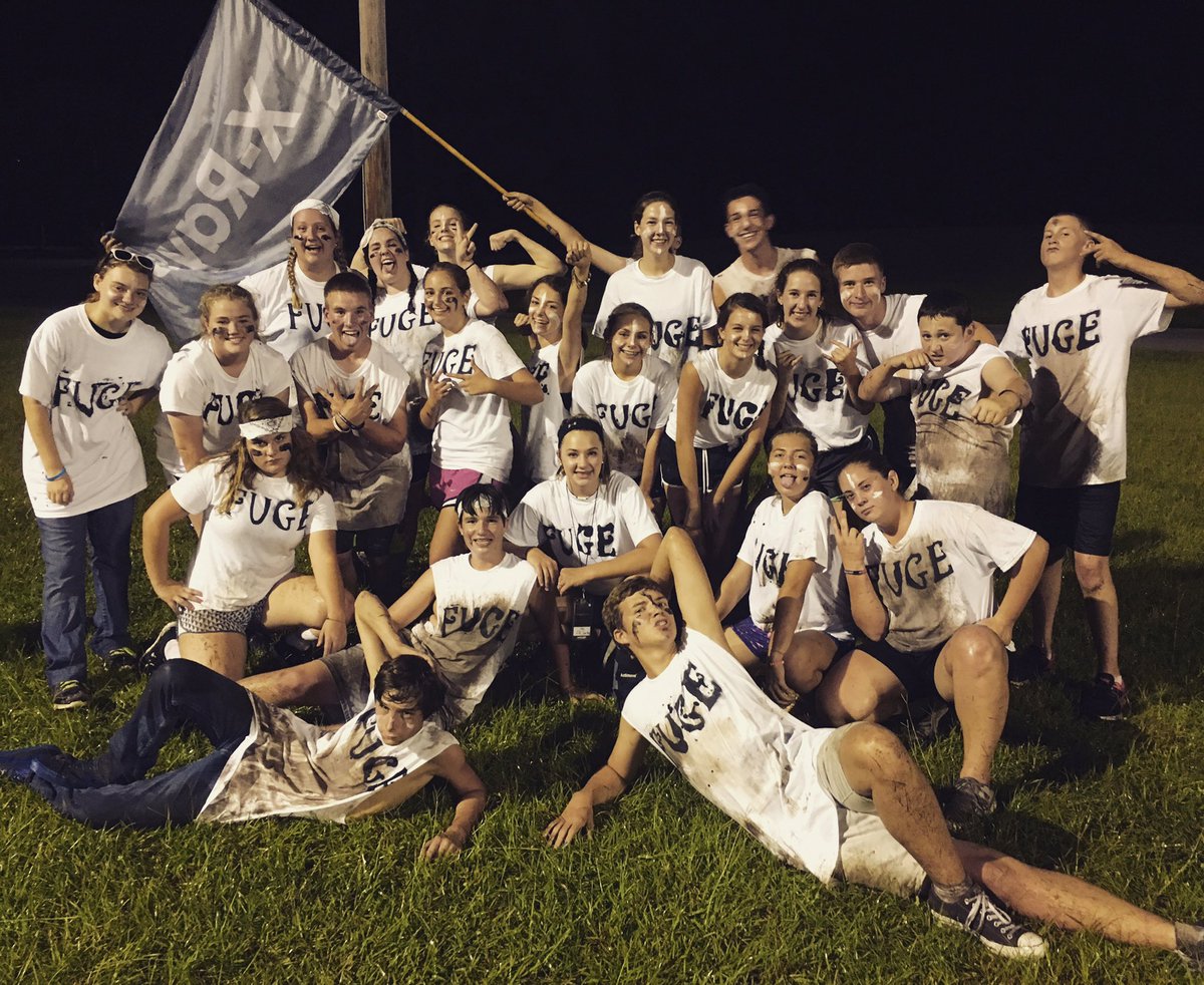 fbclostudents's tweet photo. #MegaRelay: The Aftermath! Awesome run by Team X-Rays! #csufuge17 https://t.co/CAxUkHJaQX