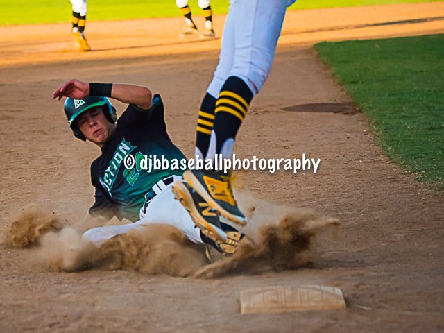 DonaldJBoyles's tweet photo. #Classof2019 #CenterFielder #LeftHandedStick, wore out that base path today, @tcmoneyy @_TigerBaseball_ #2017SummerBaseball @ActionBaseball https://t.co/J4F2EophJl