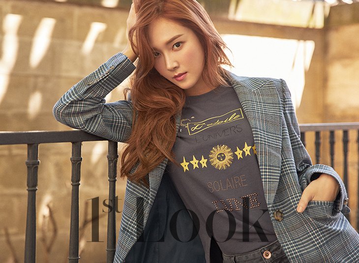 오늘은 제시카의 퍼스트룩 화보를 데려와봤습니다!

시슬리의 제품을 입고 촬영한 화보입니다.
시슬리의 F/W.

#제시카 #Jessica #화보 #퍼스트룩