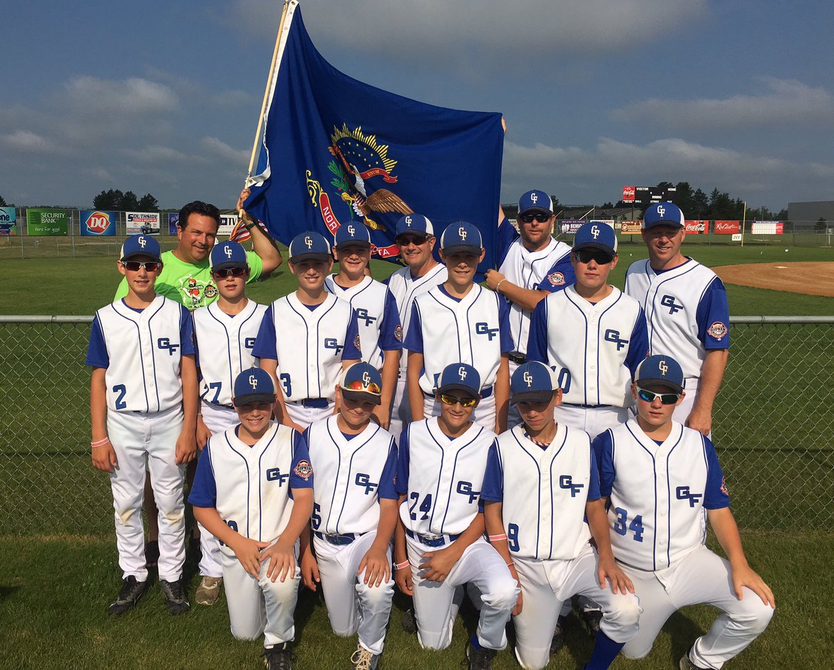 MidwestPlains's tweet photo. Teams at opening ceremonies with their hosts https://t.co/5PBjCpsbvC