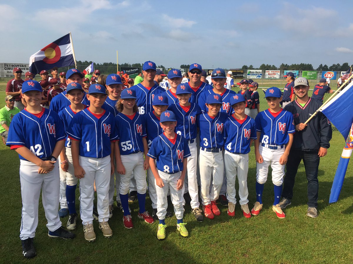 MidwestPlains's tweet photo. Teams at opening ceremonies with their hosts https://t.co/5PBjCpsbvC