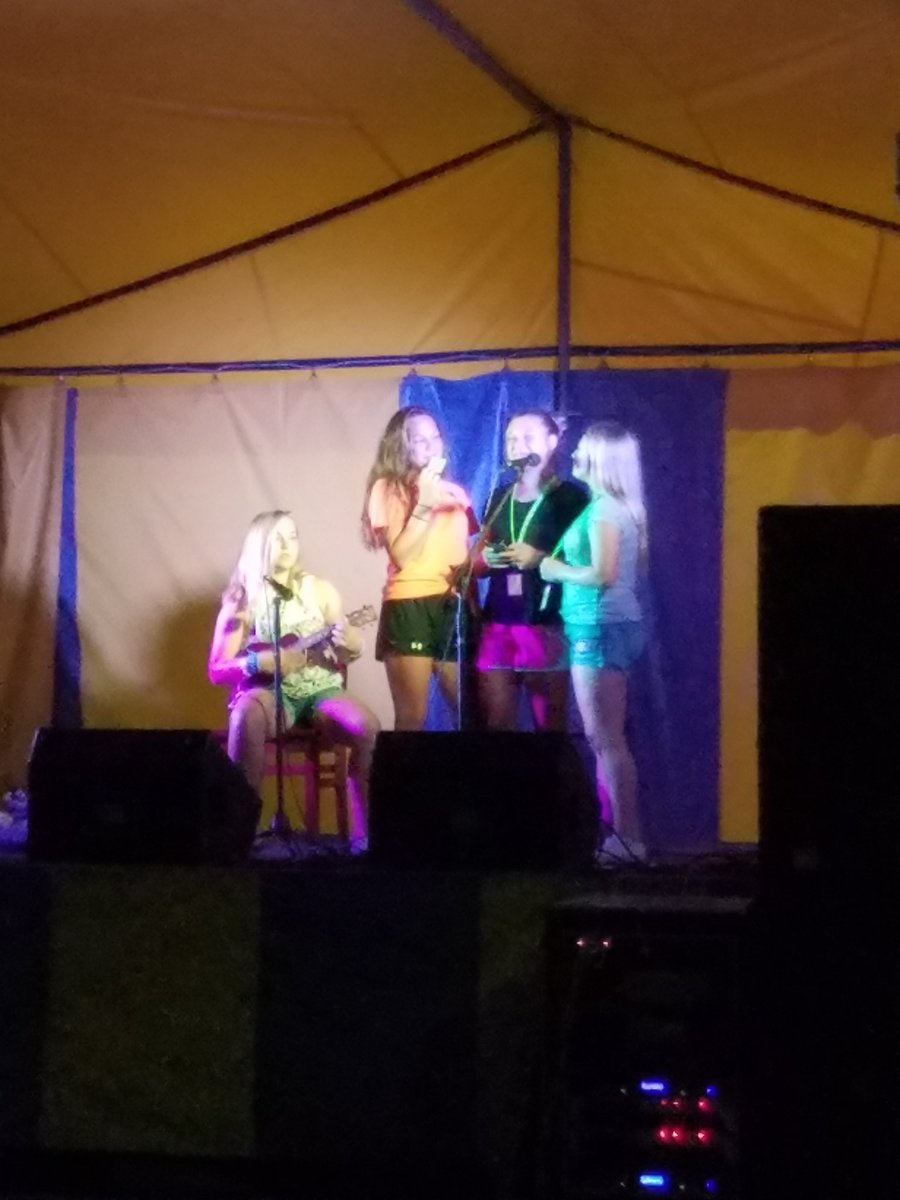 hapimom54's tweet photo. Dance party #CampMosh2017 https://t.co/4fOibbd7AJ