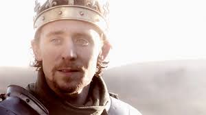 assassinswife's tweet photo. @hiddlechallenge #HCJ117 A walking palette that paints a scene that leaves you hanging #ColourfulCharacter #ArtInMotion https://t.co/pAOrU3pHti