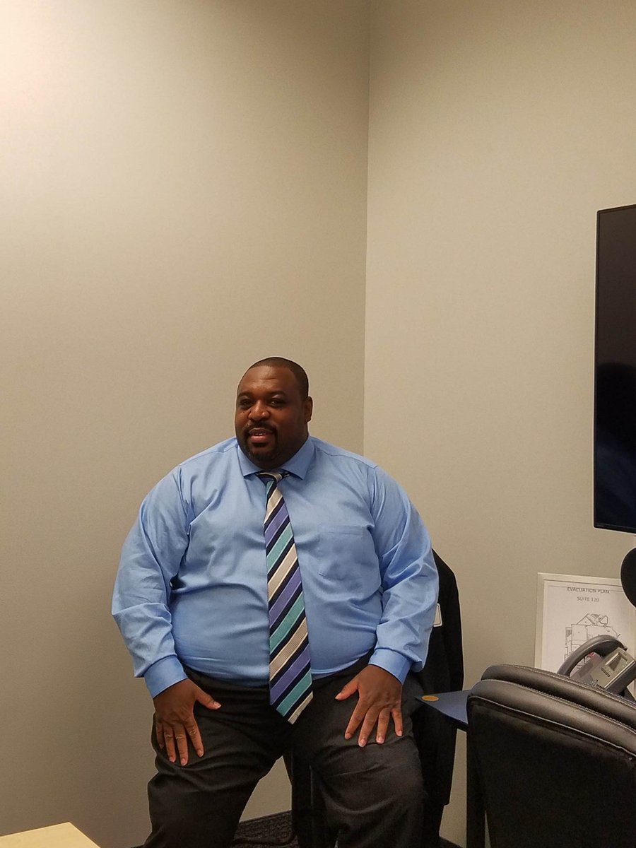 deongarner's tweet photo. I enjoyed getting back on the "Presentation Circuit!" Thank you to The GWU for this wonderful opportunity! #HamptonCSchools #dmg77 #grateful https://t.co/BhCbXmGbBc