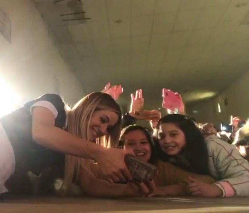 envivo_com's tweet photo. Flor Vigna en todas las funciones 👏👏👏👏👏👏👏👏👏👏 #Abracadabra @EvolucionUV https://t.co/6ivMge9YlY