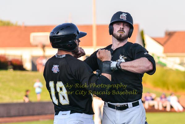 RickyRick_Photo's tweet photo. 7/20/17 - @rcrascals fall to @LECrushers 8-7 in 10 innings @FLProBaseball #baseball @jkerrigan8 #rascals #crushers #rcrascals https://t.co/zjpyIEGweg