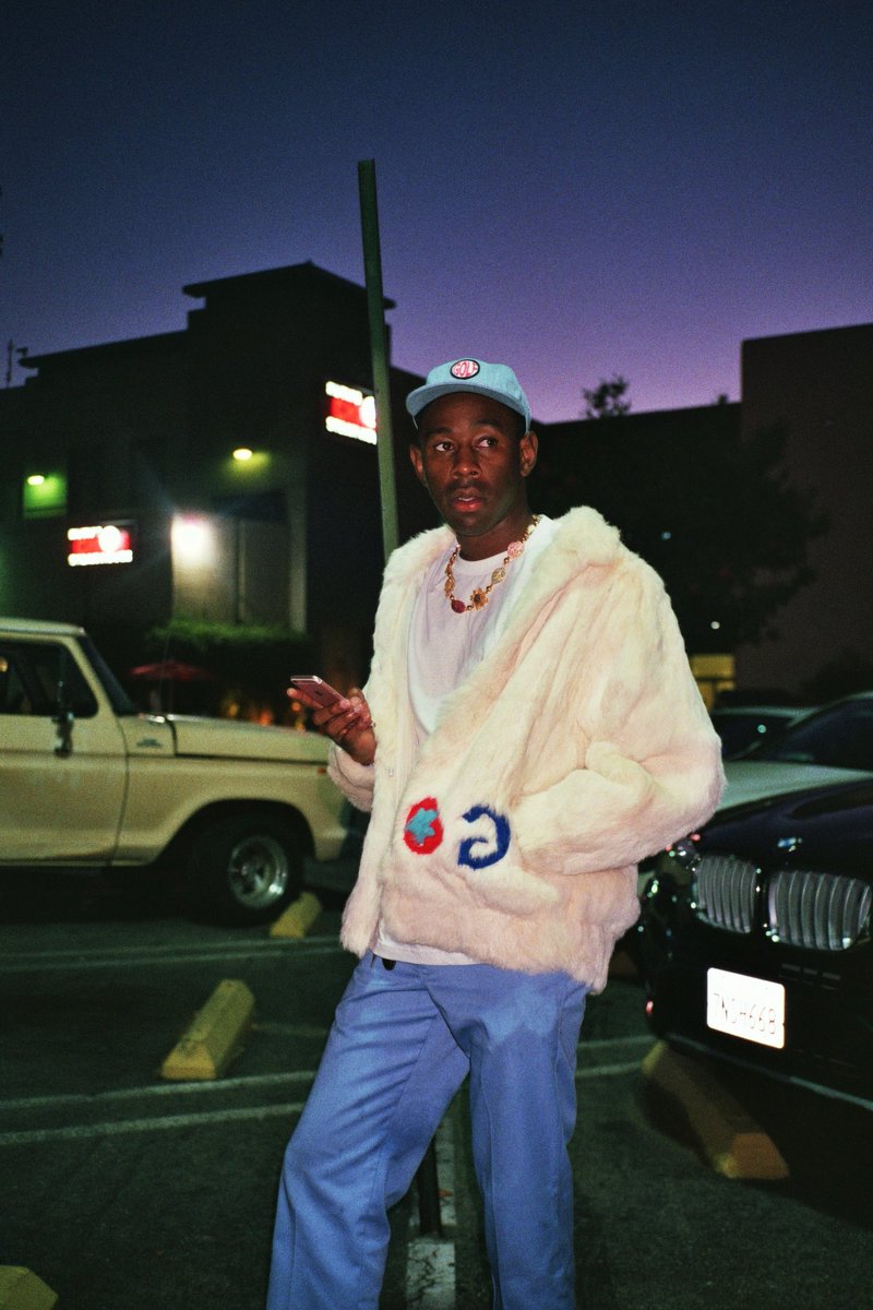 JasperDolphin's tweet photo. SCUM FUCK FLOWER BOY    https://t.co/pHssJlN6kh https://t.co/JWVHN3xFHc