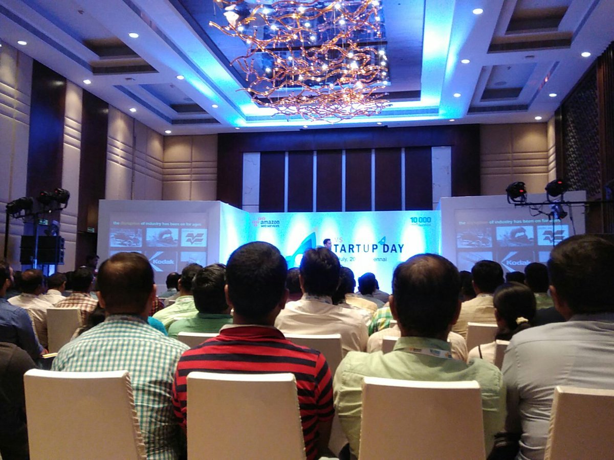 codewhite2016's tweet image. Gaurav Arora, Head APAC, @AWSstartups delivering Keynote address @ #awsstartupday, Chennai.