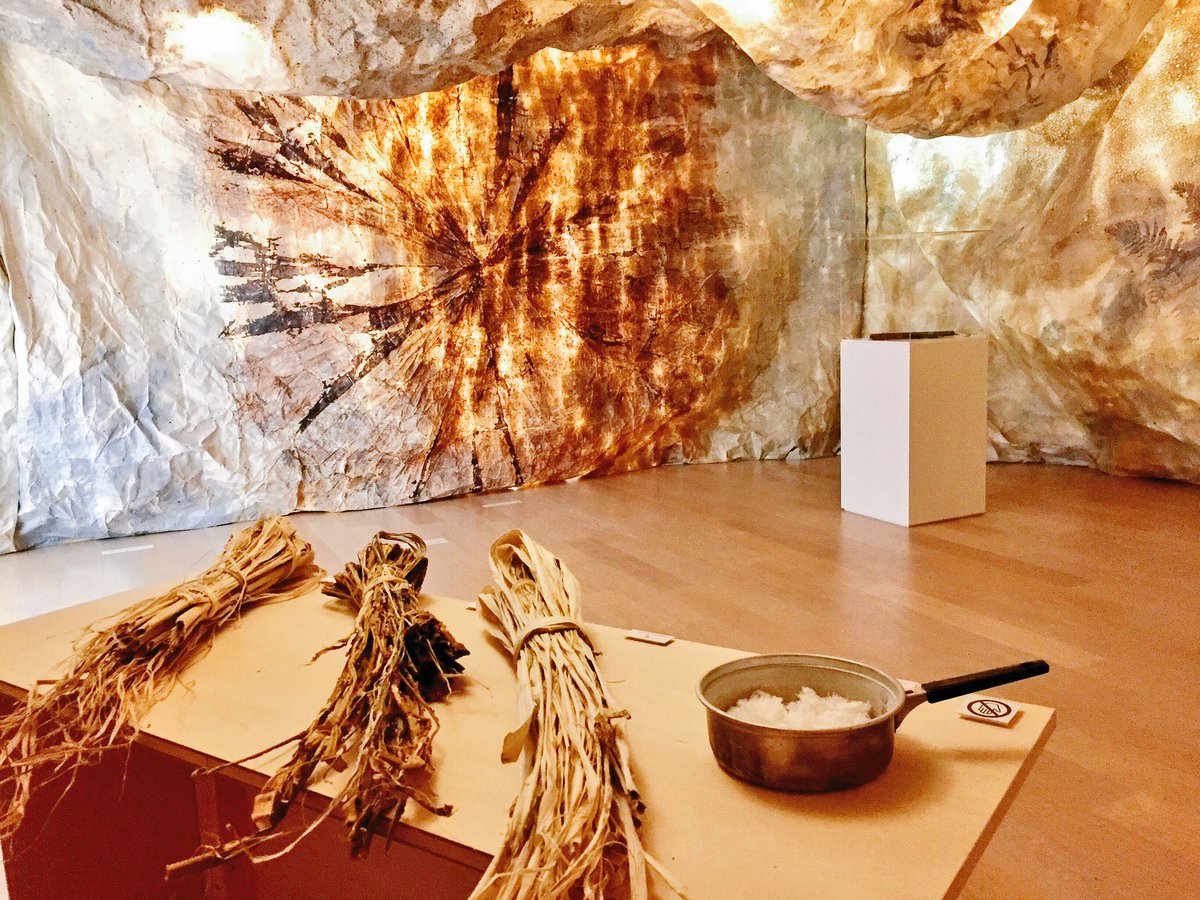 TokyoArtBeat_EN's tweet photo. Tokyo Olympic stadium architect Kengo Kuma built a walk-in dome made of Tosa washi paper. #LIXILGallery https://t.co/kOMFw8A4JC #TABapp https://t.co/7LCf747214