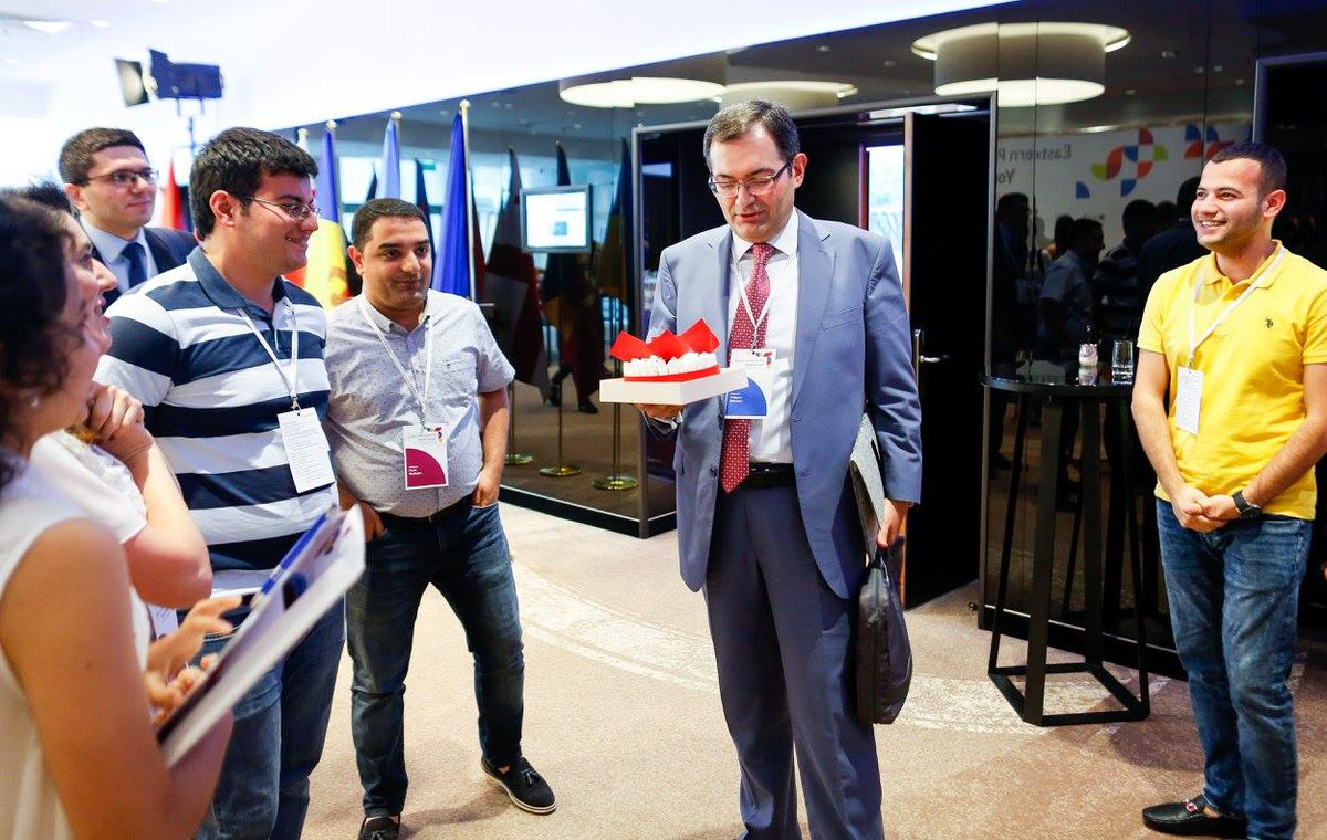aytan_aliyeva_'s tweet photo. Azerbaijani delegation organized a little birthday surprise to Mr. Babayev within the EaP Youth Forum, june 22, 2017/Poland. #eapyouthforum https://t.co/kyT02BK1W9