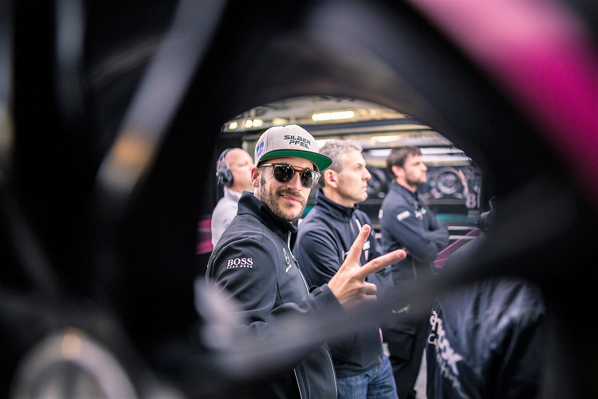 Silberpfeil_ED's tweet photo. ADAC GT MASTERS
We keep our fingers crossed for @Max_Goetz in Zandvoort! 🏁🤞
#silberpfeilenergydrink #MG84 #raceweekend https://t.co/tZ17s8QLFa