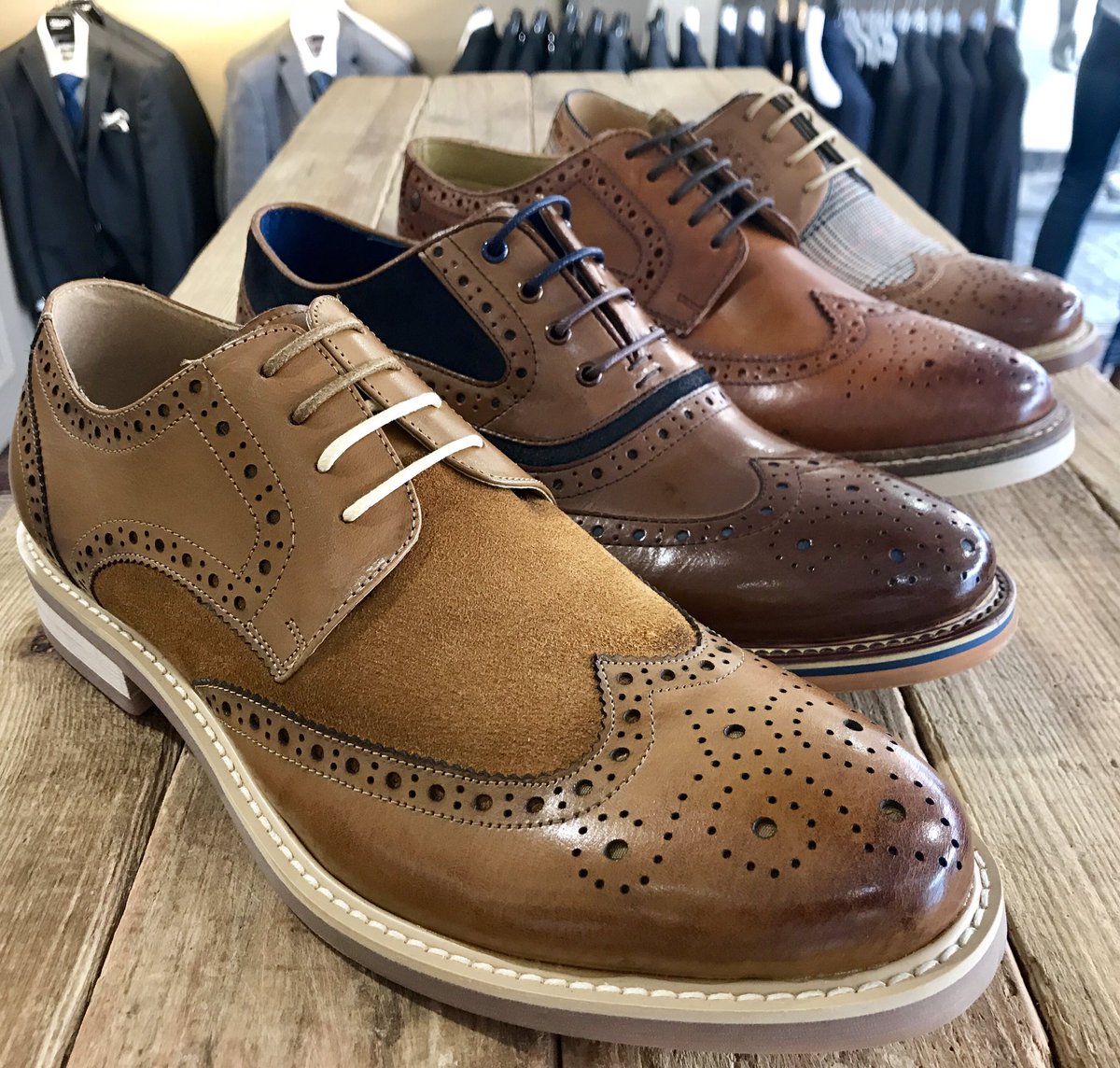 GereLincoln's tweet photo. A few old classics back in stock! #justinreece #baselondon #brouges #newshoes https://t.co/fqh5lQzjVt