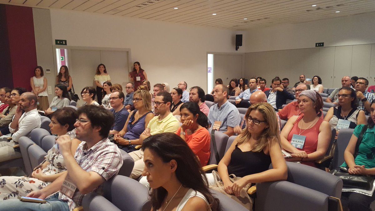 ¿Por qué cuando hablamos de las Lanzaderas de #Empleo decimos que son equipos con valores específicos? Descúbrelo bit.ly/2tw3pOI🚀