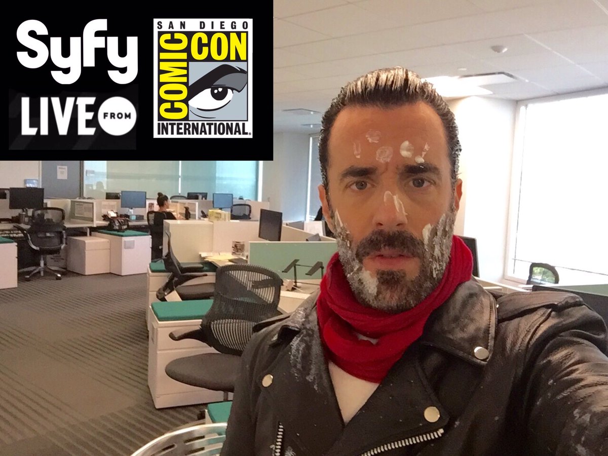 ScottyKyle's tweet photo. SYFY CHANNEL PROMO 
FOR COMIC CON SPECIAL

Eeny. Meeny. Miny. Moe. 

Lucille is Hungry !!!

She's got a craving for some Cream Cheese... https://t.co/lfniQ1n8nQ