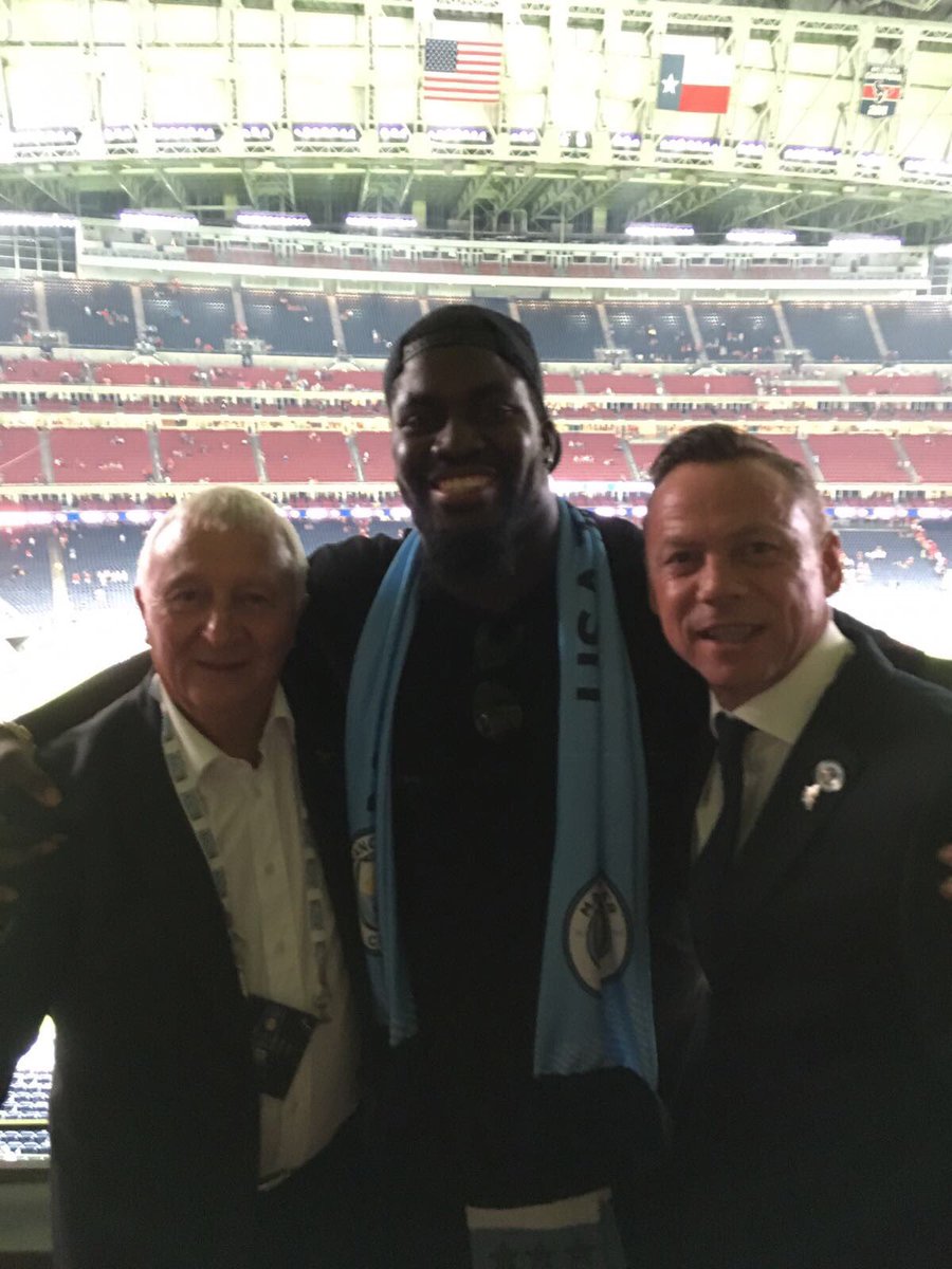 Fantastic to catch up with <a href="/Broncos/">Denver Broncos</a> main man &amp; proper <a href="/ManCity/">Manchester City</a> fan <a href="/MenelikWatson/">Menelik Watson</a> with Mike Summerbee in Houston tonight #ctwd