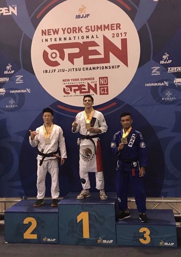 alexisjiujitsu's tweet photo. 1er lugar en el New York Open. Quiero agradecer a @ACC_Castillo, a la @CONADE y a la @FNJJB por siempre apoyarme a traer el oro a mi #México https://t.co/ET6AKgygdM