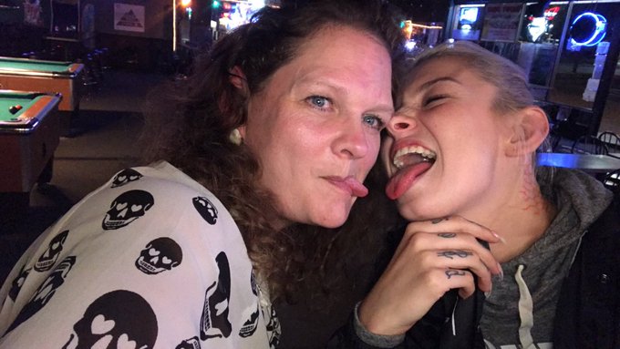 Like Mother, Like Daughter 😏🤙🏼✨&hearts;️ #oraempire https://t.co/WC9QLt5JRG<a href="/tag/oraempire"class="tags">#oraempire</a>