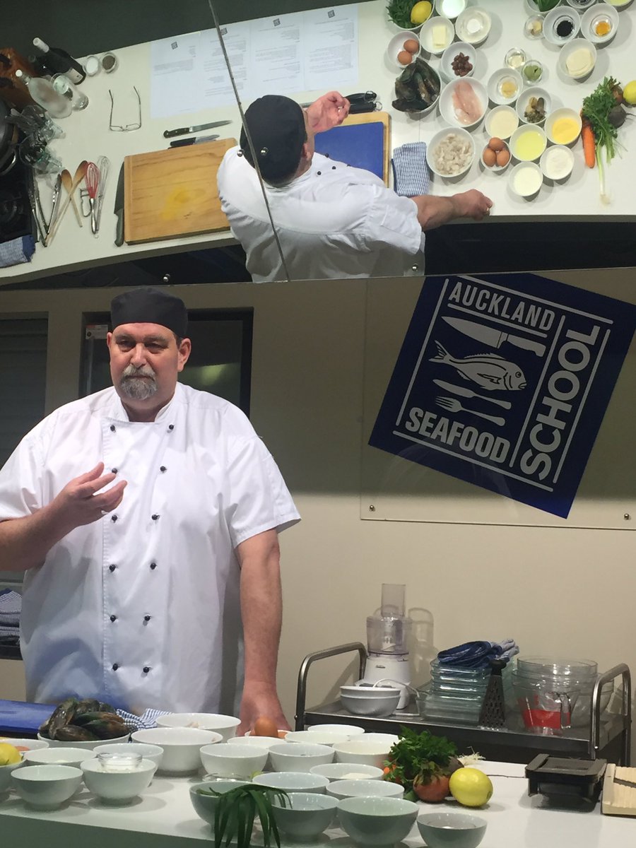 Taking advantage of the #seafood special tonight $40 cooking class, 4 dishes 4 to a table <a href="/Sanford_Ltd/">Sanford Ltd</a> <a href="/AucklandFishMkt/">Auckland Fish Market</a>