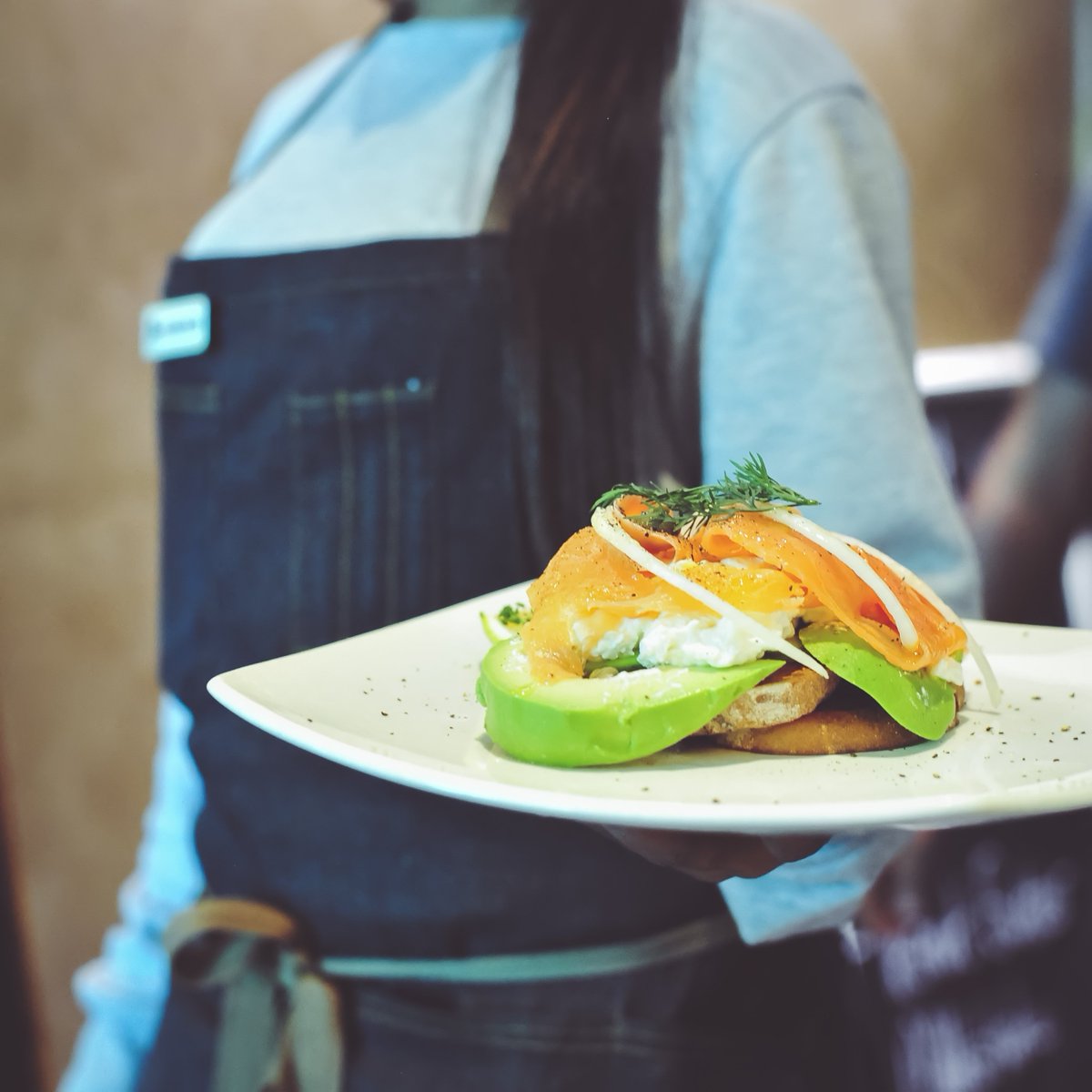 circusgateway's tweet photo. NEW YORKER CIABATTA - Norwegian smoked salmon, black pepper, sliced avocado, dill, cream cheese, capers &amp; lemon.
.
#MyCircuscCafe #Fresh https://t.co/ATyUlMDs1A
