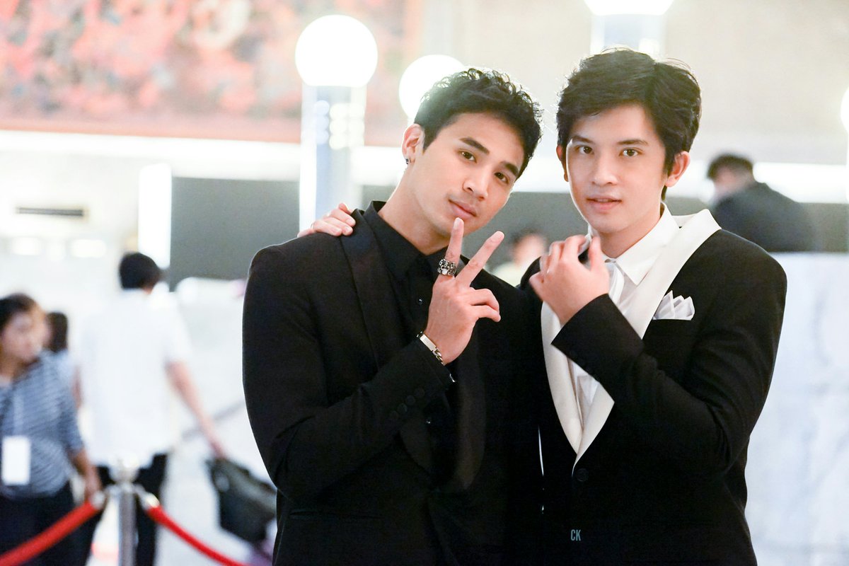 ClubCgame's tweet photo. มุ่งมั่น เปล่งประกาย พี่เต็มน้องเกมส์ 😄

@amity_cgame @Fullz17 
#CGameSupawit #นาฏราชครั้งที่8 #togetherwithme #อกหักมารักกับผม https://t.co/H9uGOuSP4U