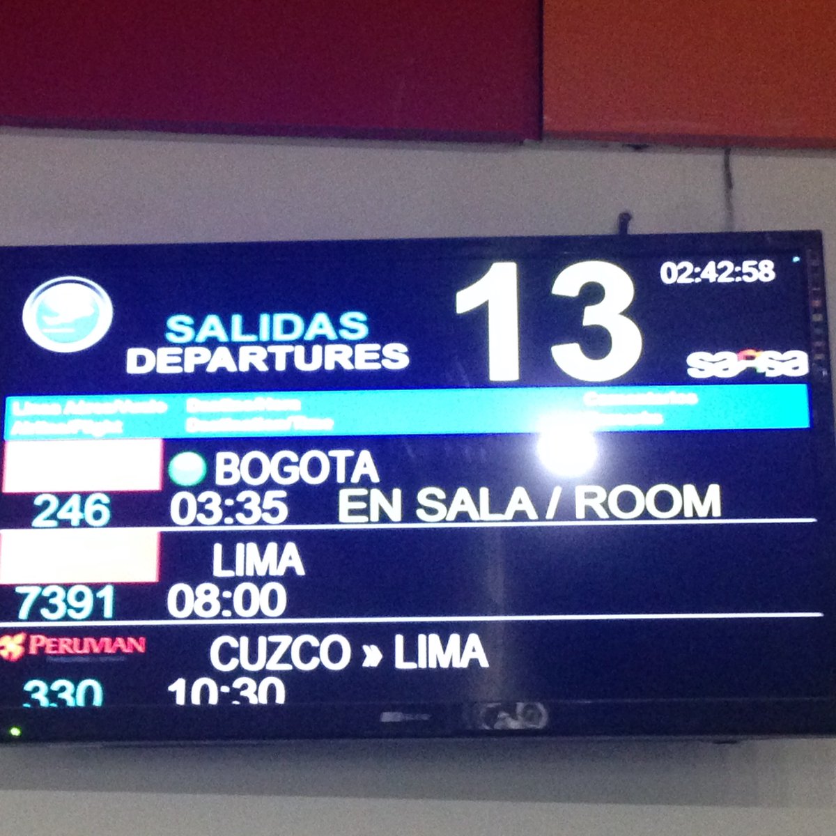 mgmoles's tweet photo. Empieza mi día con #ColeccióndeNumdevuelo y aquí tenemos el primero: @avianca ##AV246 de La Paz a Bogotá #yaquedamenos https://t.co/vN8YKMxSax