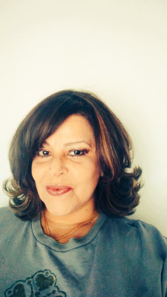 ChepoteA's tweet photo. #FridayFeeling #Julytwentyfirst #haveamagicalweekend 🙋🌹💙👍👌👏🙏🙌☝👆🎭👑 https://t.co/Jhk9ag4zKt
