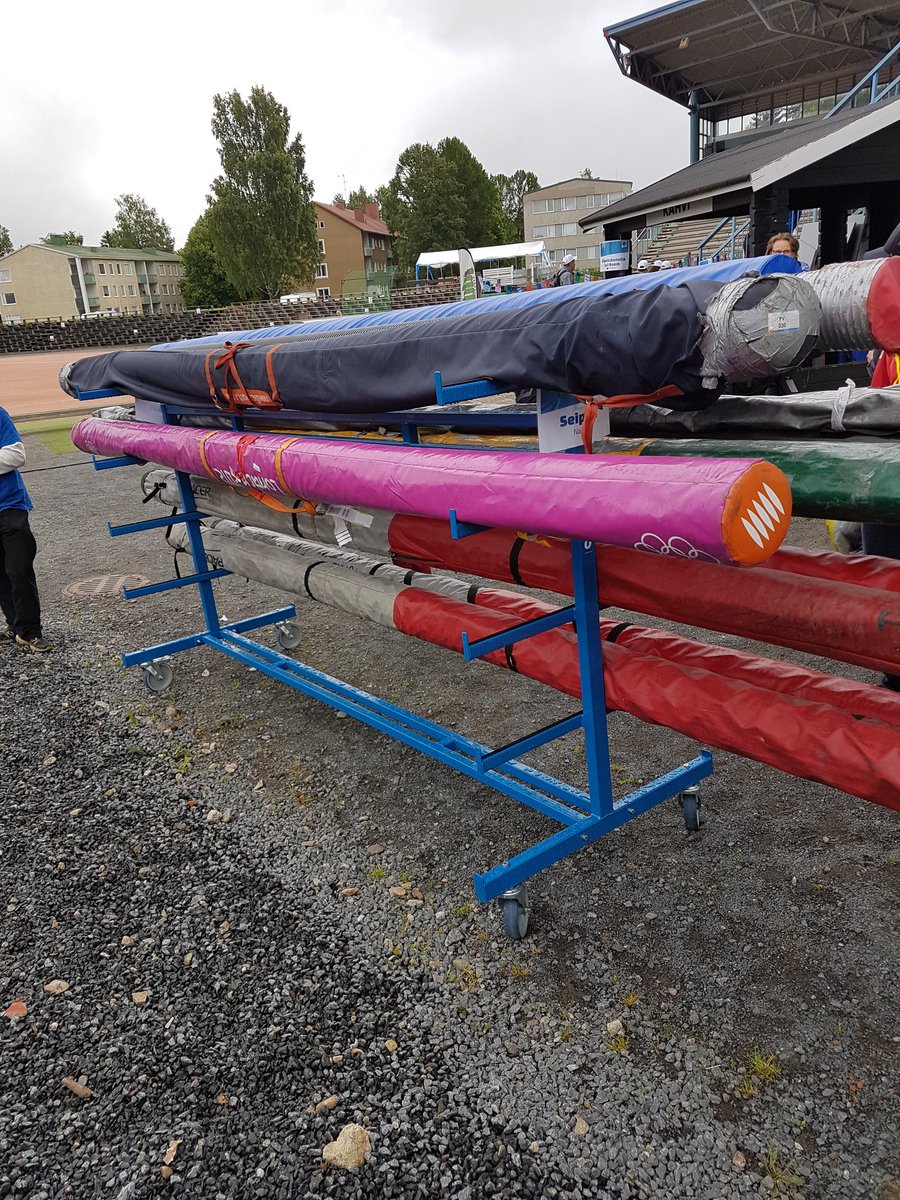 Many days nothing happened, yesterday things started to work and today 8.30am I received poles at Sjoki! Great timing, thank you <a href="/Finnair/">Finnair</a> !