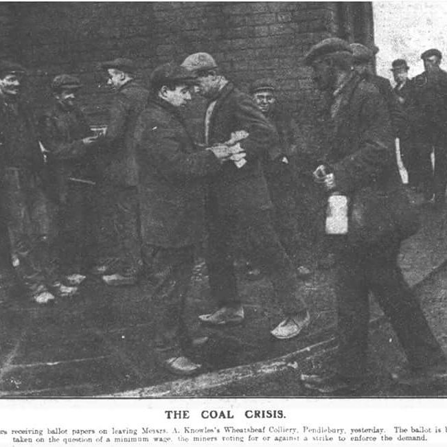 redmcr161's tweet photo. Miners strikes, Swinton pits https://t.co/IVrfbs6sK9