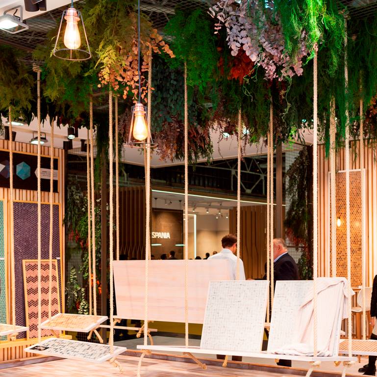 greenarea2's tweet photo. #jardininterior que va más allá de la verticalidad #greencreativity #decoracion #diseñointerior #naturaleza #arquitectura #plantasinterior https://t.co/bi033IxSZv
