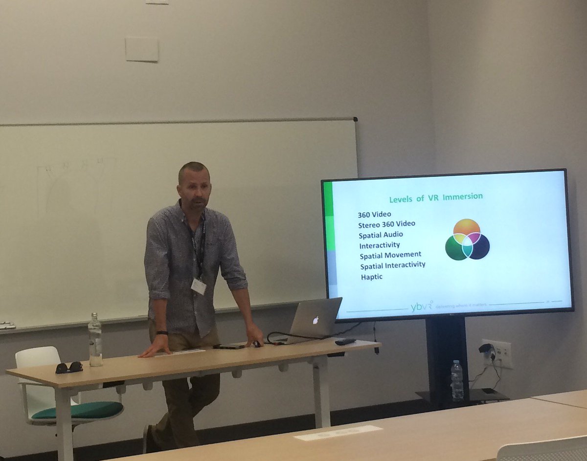 MedinaMediaTV's tweet photo. Arranca el curso sobre realidad virtual que @YerbaBuenaVR ofrece por primera vez en España contamos con ponentes como @DirkWallace #ORV17 https://t.co/NyPa9LW4oH