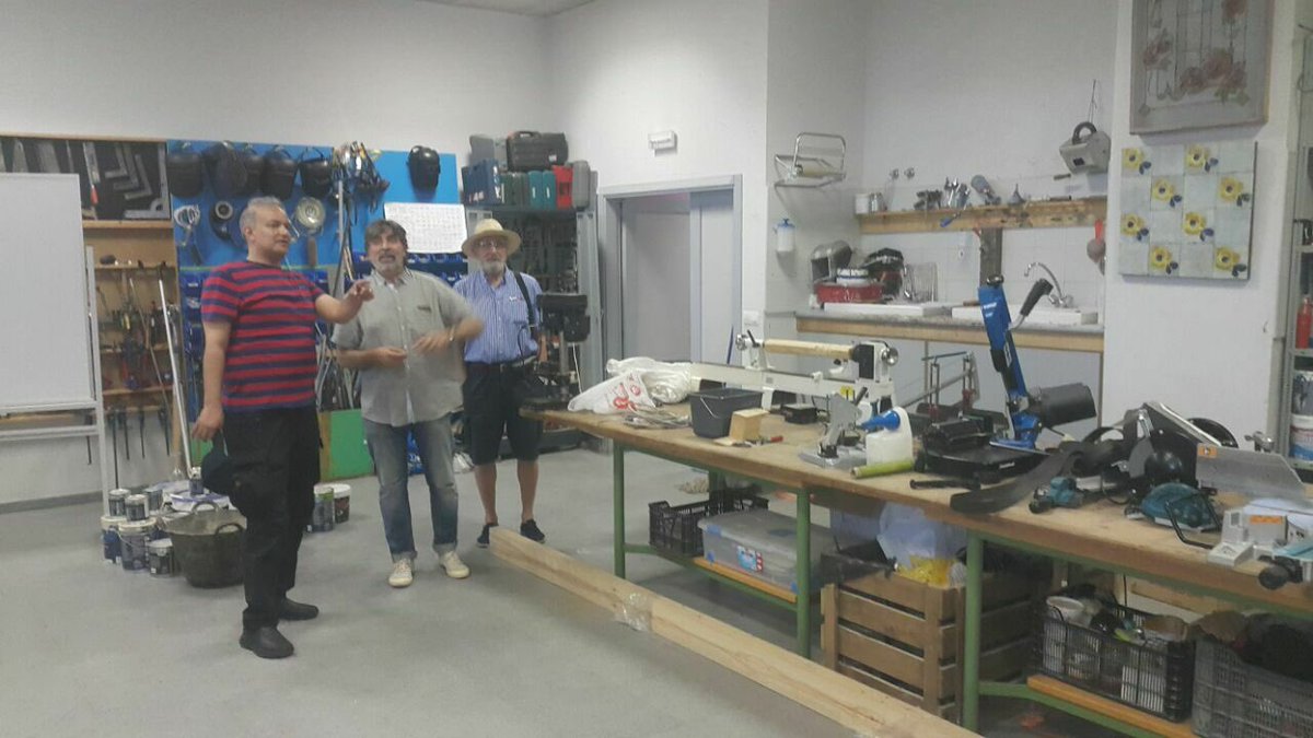 Ayer estuvimos con J. L. Ferrera, presidente <a href="/OISTAT_ES/">OISTAT España</a> y <a href="/hazemzo/">Hazem Shebl</a> , vicepresidente <a href="/OISTAT/">OISTAT</a> .Aprendimos de plástica teatral en países árabes