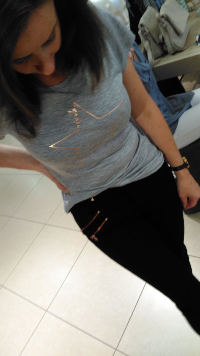 JoJazCam's tweet photo. New uniform love this star tee! #area4hasstyle @sarahdixon297 https://t.co/QvyPZRHJ0m