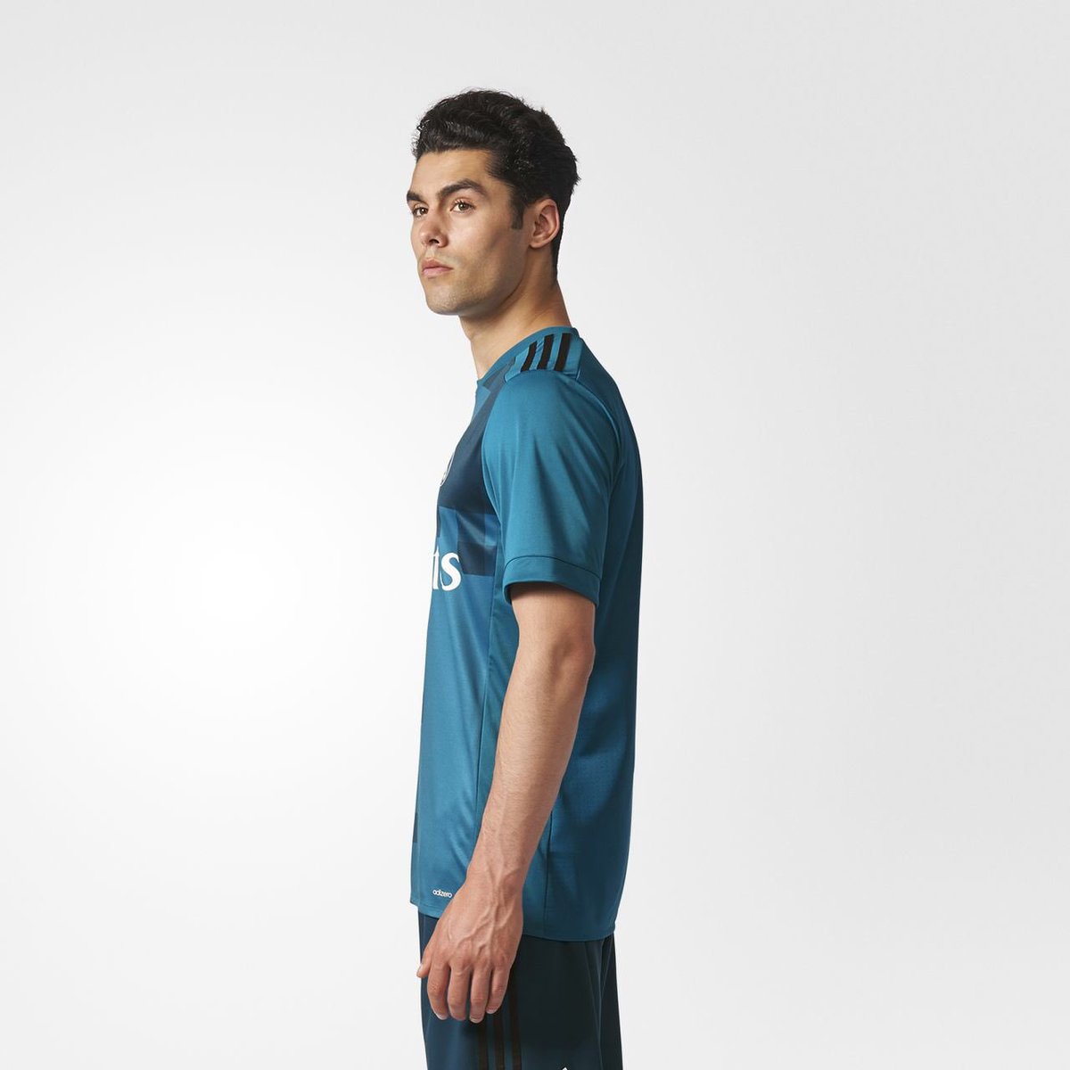 قميص ريال مدريد الثالث للموسم المُقبل 2017-2018 (نسخة adizero - الخاصة باللاعبين).