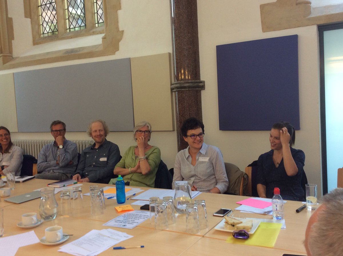 ARC_West's tweet image. Our national meeting of #needleexchanges, suppliers, service users &amp;amp; researchers on #lowdeadspace implementation
buff.ly/2uaRyo8