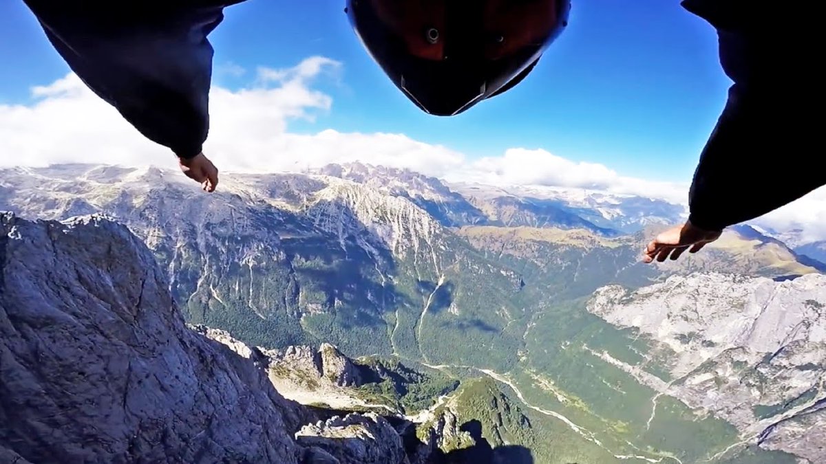 ProximityFlying's tweet photo. ECHO - Unique Tracking by Josh Nicholls - #Action #AwesomeBaseJumping #BASEJumpingSport #BaseJumpingSport - https://t.co/EQEv6snD9X https://t.co/FOq0Ma8WU5
