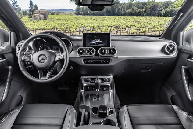 FiloDestek's tweet photo. #Mercedes X-Class örtüsünü kaldırdı #xclass #Ekonomi #Otomobil #Araba #pickup @MercedesTurkiye @MercedesBenz https://t.co/X3VrPTPrw6 https://t.co/ZsCVqJZS78