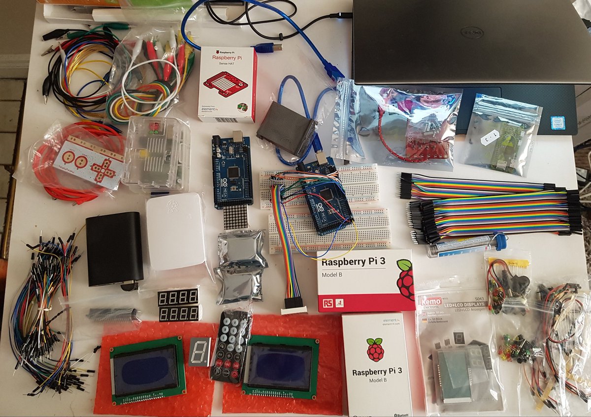 Igfasouza's tweet image. @Raspberry_Pi #SenseHat #VoiceHat #clusterHat @arduino @makeymakey @UDOO_Board #arcade #smartmirror