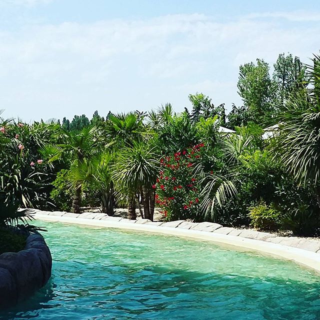 La journée s'annonce relaxante... Vivent les vacances !
