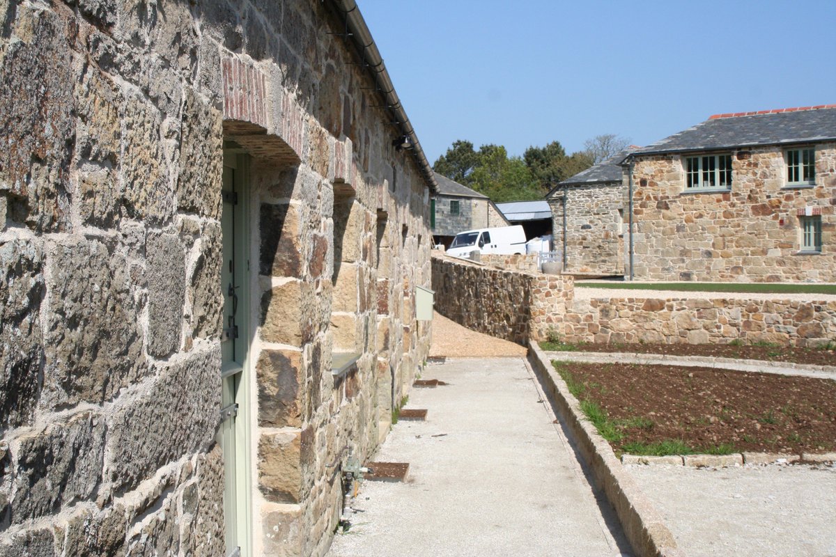 Cornish_Lime's tweet image. Last chance to book for tomorrow&apos;s Pointing course - we limited spaces available #putty #lime #TheTrustedLimeExperts
cornishlime.co.uk/pointing-cours…