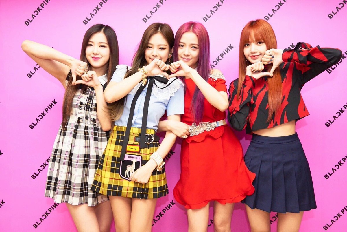 Happy 75M. View we thankfull to blinks and everyone  💖💖💖💖💖💖