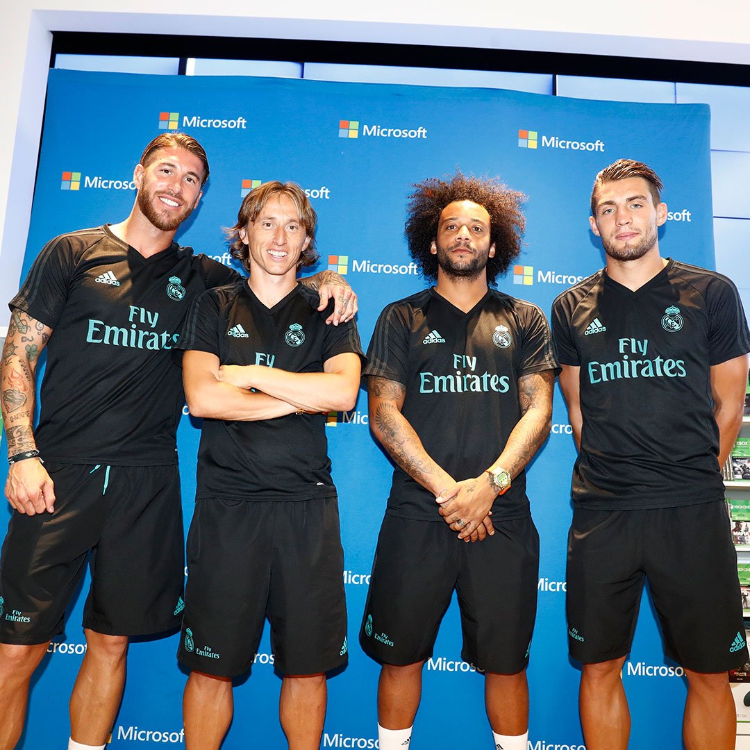 レアルマドリード　キャプテンマーク　ラモス　モドリッチ　ベンゼマ　ロナウド モドリッチ ラモス】レアルマドリード キャプテンマーク ラモス