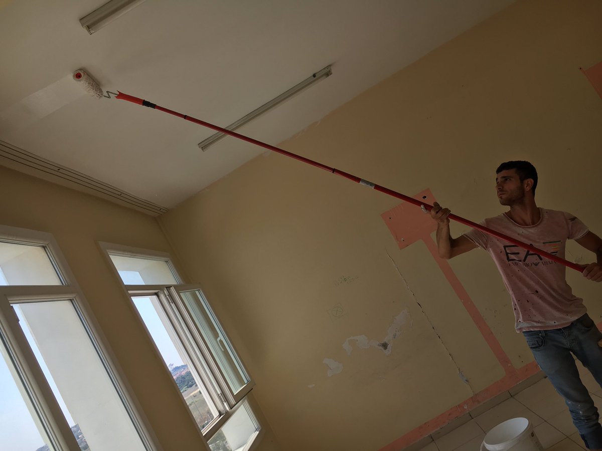 Gaziemir Sarnıç bölgesindeki binamıza taşındık.Okulumuz yeni dönem için hazırlanıyor.