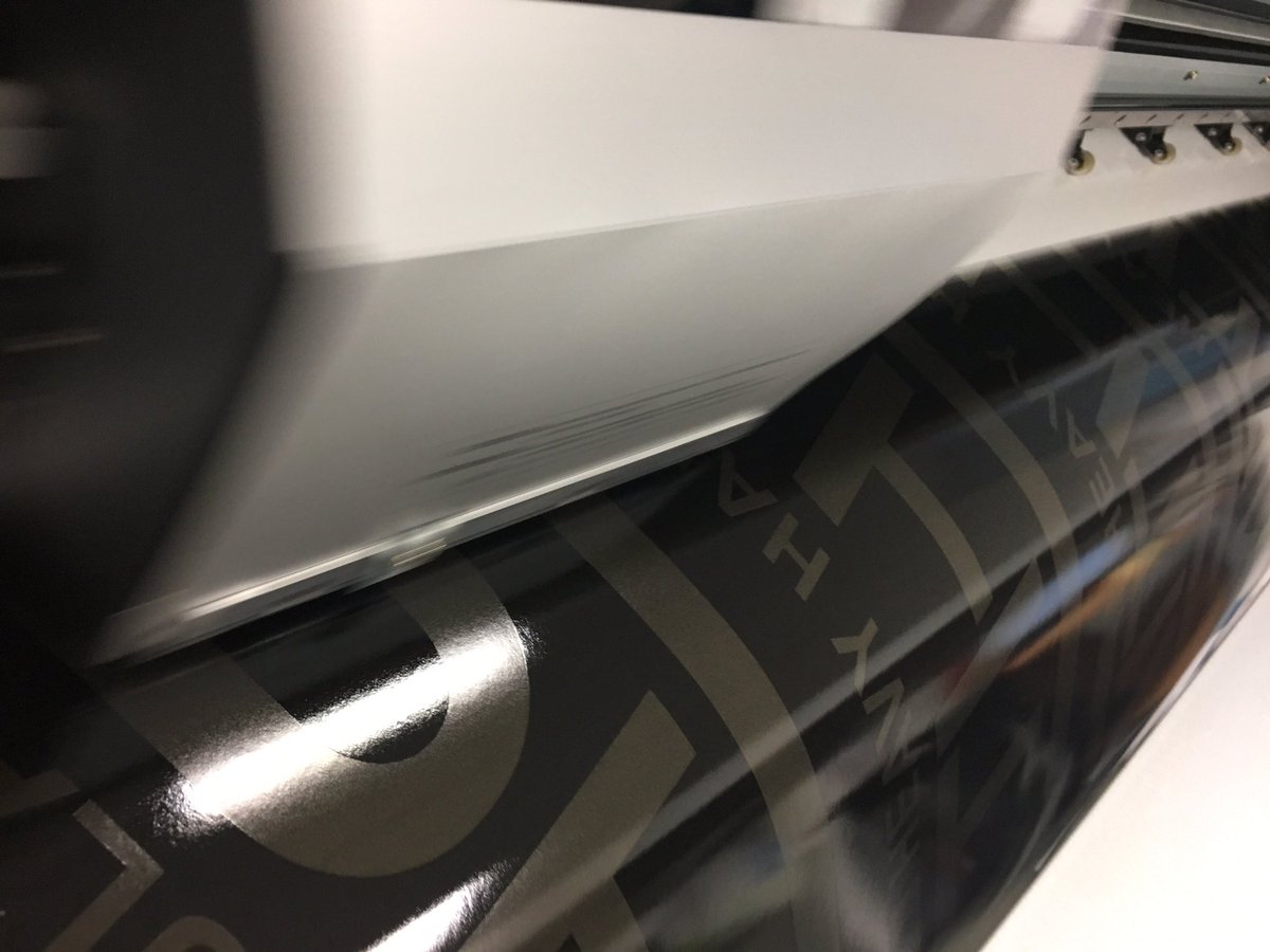 EliteSigns's tweet photo. Ooooh! #glossy #digitalprint coming from our @printMAXuk @rolanddguk #xr640 for @heavyhaulageuk's 2nd @KeltruckLtd #Nextgen @ScaniaUK #wrap https://t.co/zy6c1etzId