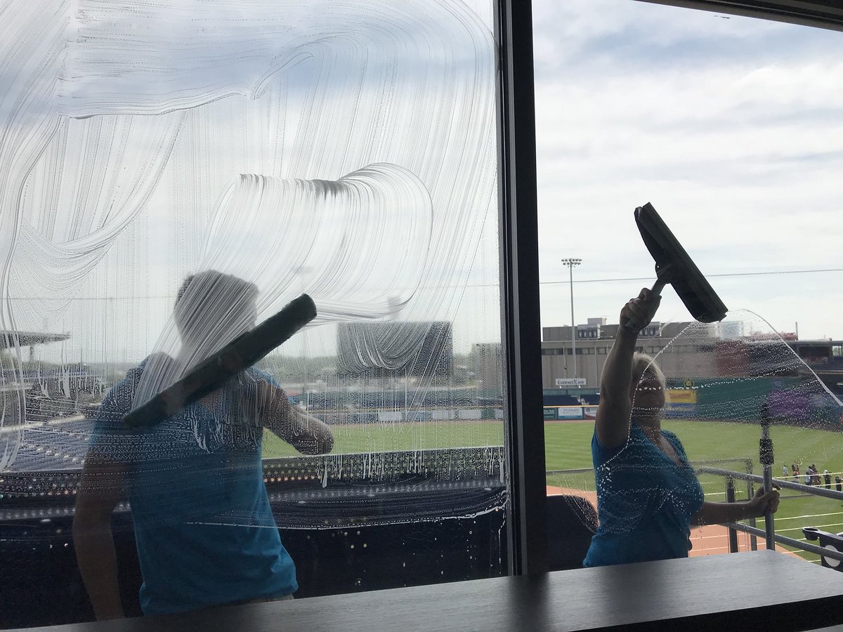 TheCVG's tweet photo. Dunkin Donuts Stadium, Hartford CT. #windowcleaning #cvgwindowcleaning #commercialwindowcleaning #ctwindowcleaning #wagtail #baseball https://t.co/xPfWod18Kk
