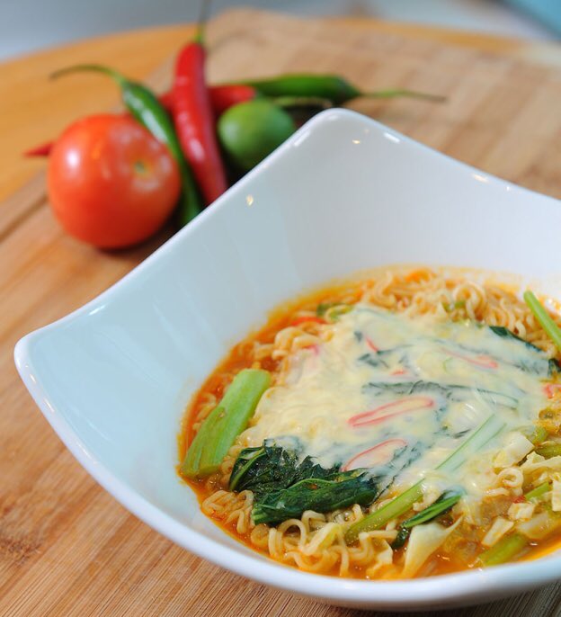 Blndsundoll4symmetra On Twitter Maggi Kari Cheese Ungodly Yet Delicious Combination Yall Should Try Idk The Curry Flavor Complements The Cheese So Well My Mouth Orgasms Https T Co Ftxvo0gytp