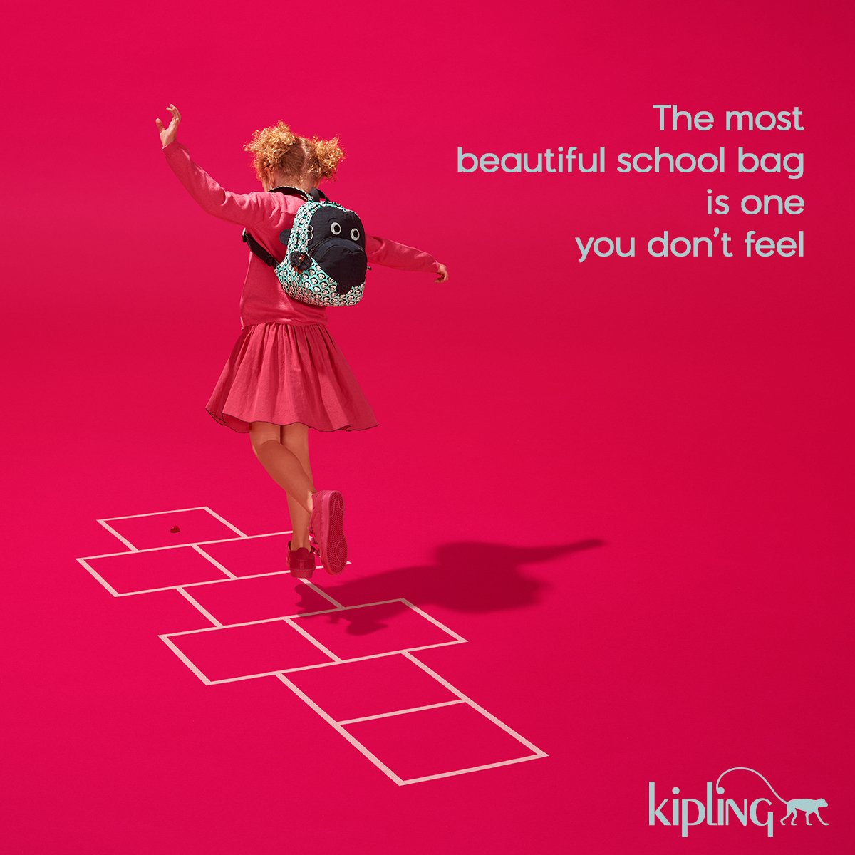 KiplingGlobal's tweet photo. Our school bags are water-repellent and they also include a furry monkey! #KiplingSchool https://t.co/Bz1FLJ05I2 https://t.co/sk4WnIiZjo