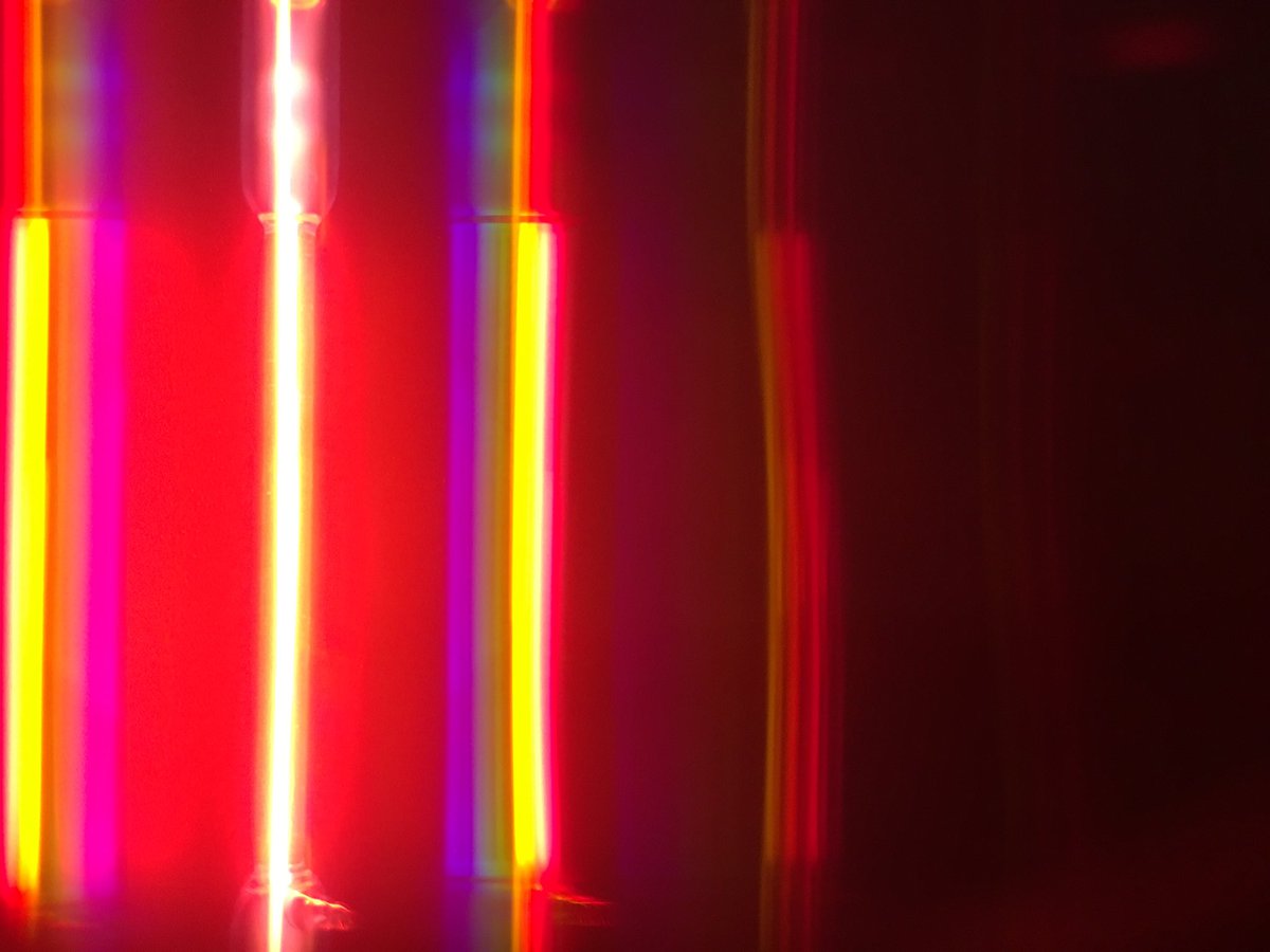 DannugPhysics's tweet photo. "not a smeary continuous rainbow" #mimodelingwaves day 10 https://t.co/ATUBnvReAv